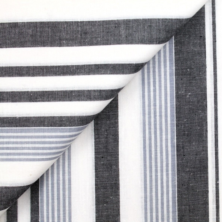 Tissu madras de couleur blanc rayures gris