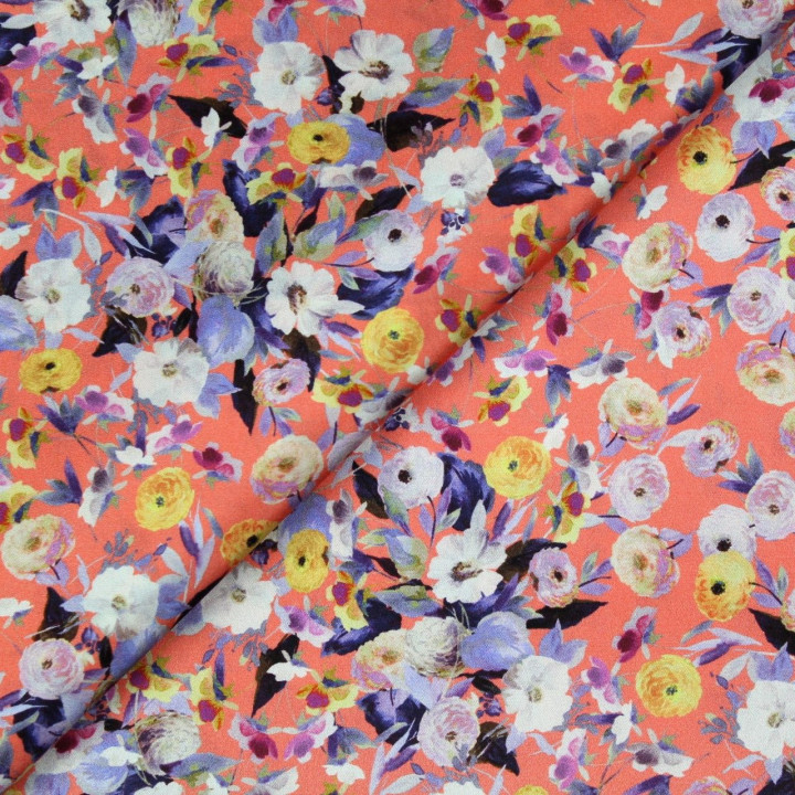 Tissu satin de soie saumon imprimé fleuri jaune  - Made in Italy