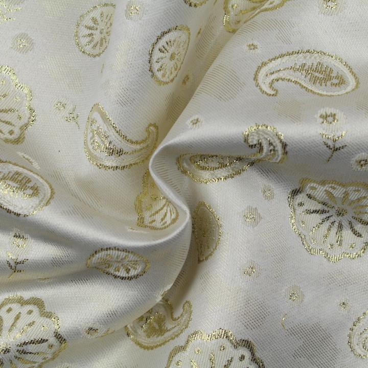 Tissu brocart beige motif cachemire or