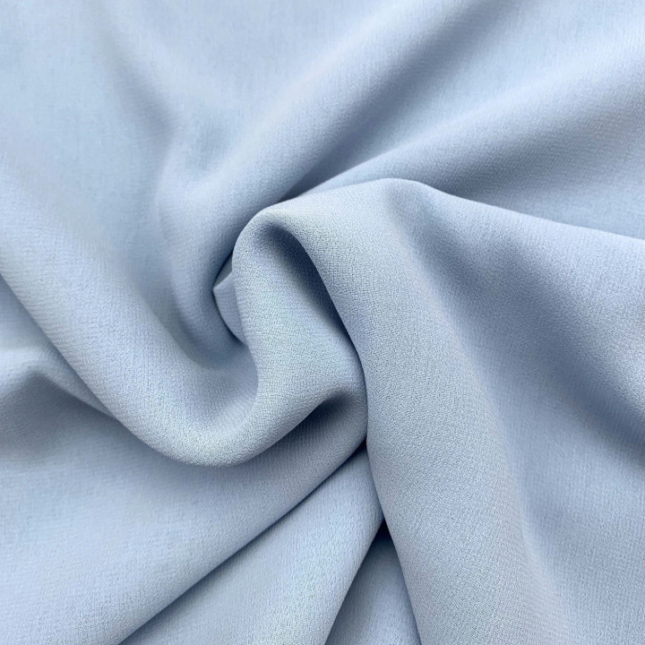 Tissu mousseline uni de couleur bleu ciel