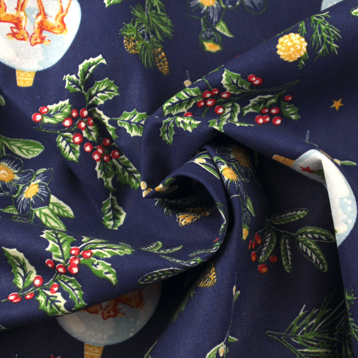 Tissu en coton bleu nuit imprimé boules de Noël - Parfait pour vos créations festives