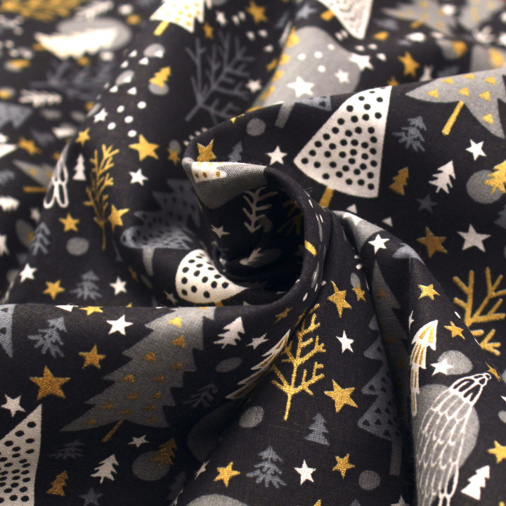 Tissu en coton noir nuit imprimé de boules de Noël - Parfait pour vos créations festives