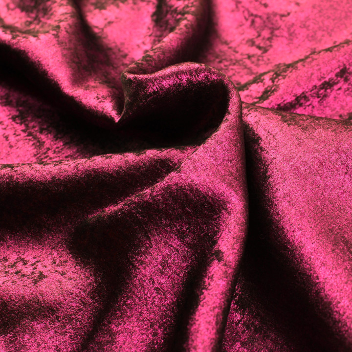 Tissus lamé de couleur rose fuchsia crêpe irisé