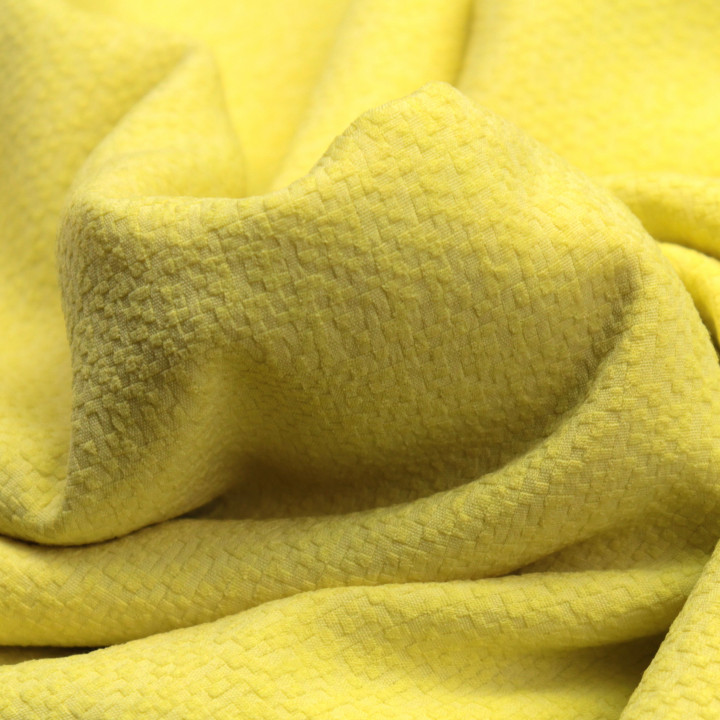Tissu Crêpe Jaune Uni – Léger, Fluide et au Toucher Légèrement Rugueux – Idéal pour Confections Variées