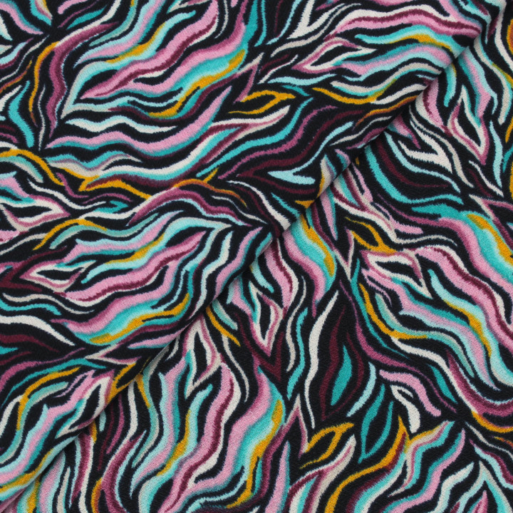 Tissu Jersey Multicolore à Imprimé Motifs Géométriques – Fluide et Moderne – Idéal pour Vêtements et Accessoires