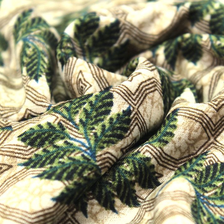 Tissu Jersey Crème à Motifs Floraux Verts – Fluide et Moderne – Idéal pour Vêtements et Accessoires