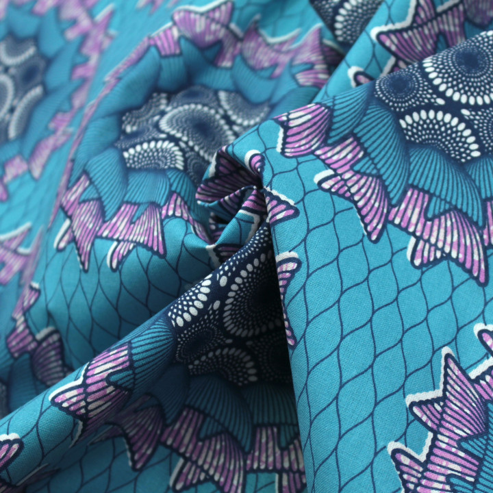 Tissu Coton Bleu Ciel - Motif Géométrique Violet et Bleu Nuit - Idéal pour Couture et Décoration