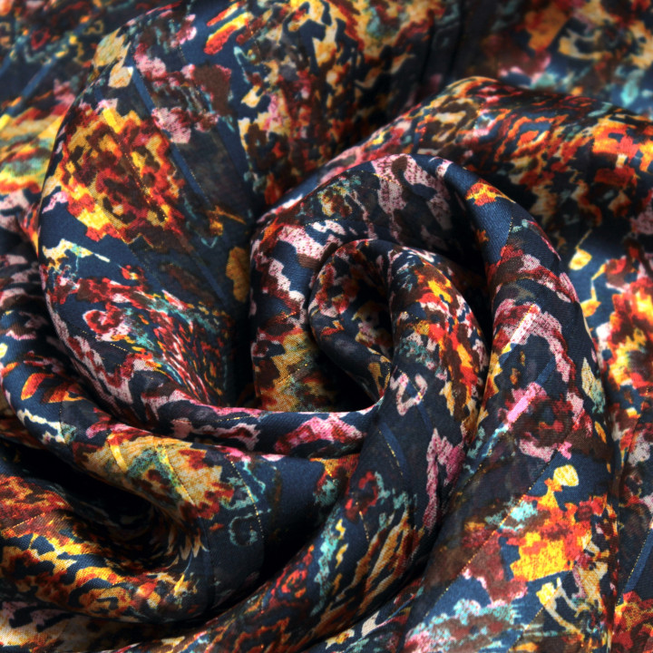 Tissu Mousseline Transparent Multicolore à Motifs Géométriques et Rayures Dorées – Léger, Fluide et Chic