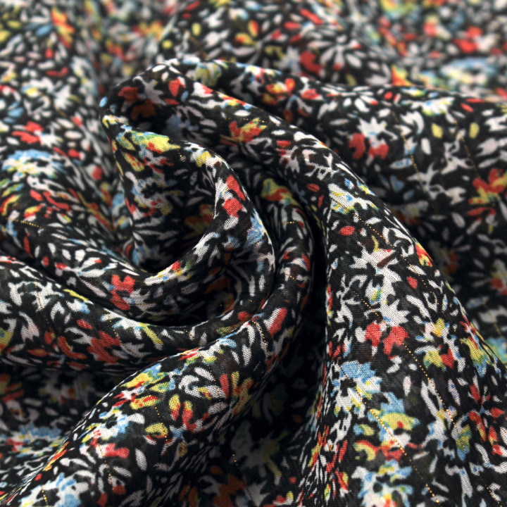 Tissu Mousseline Transparente Noire à Motifs Floraux Multicolores – Léger, Fluide et Élégant