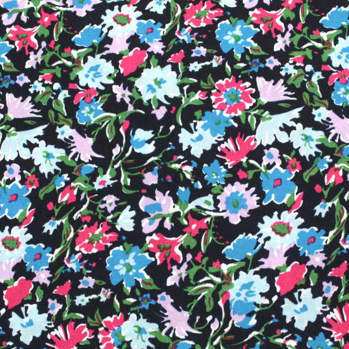 Tissu Noir à Imprimés Floraux Multicolores Rouge, Bleu et Violet – Élégance Contemporaine & Style Contrasté