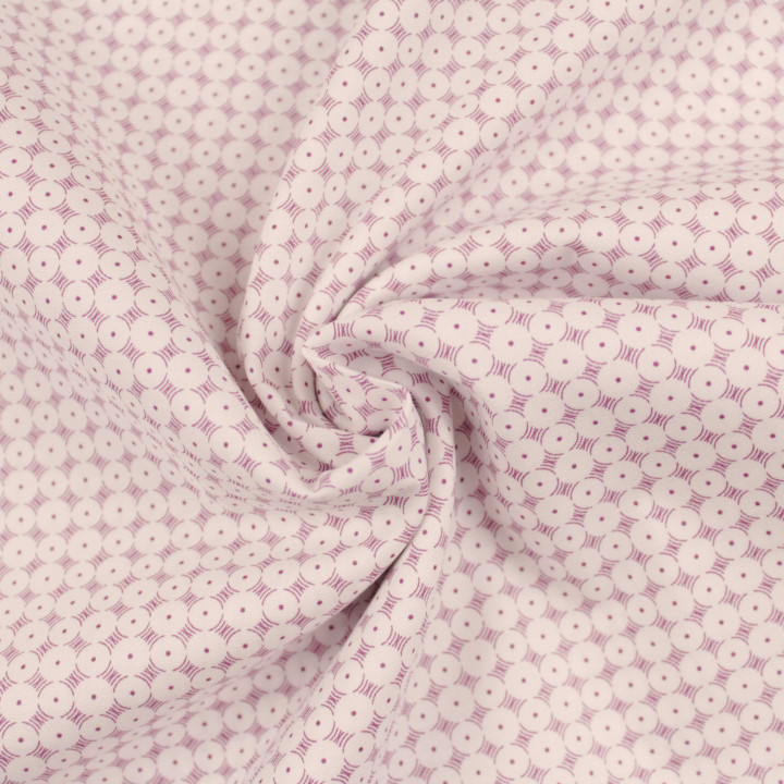 Tissu Coton Blanc à Petit Motif Géométrique Violet – Idéal Chemises Élégantes et Couture Moderne
