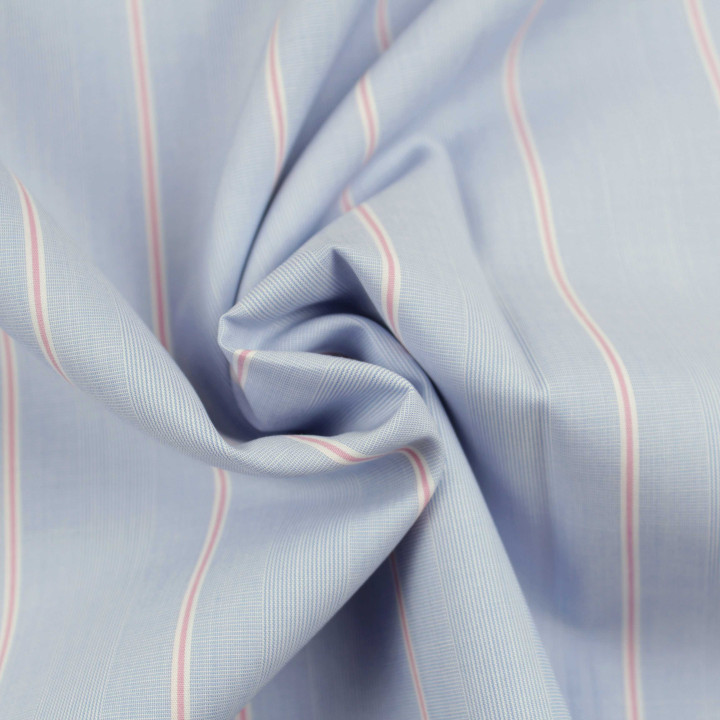 Tissu coton chemise bleu ciel à rayures rouges et blanches
