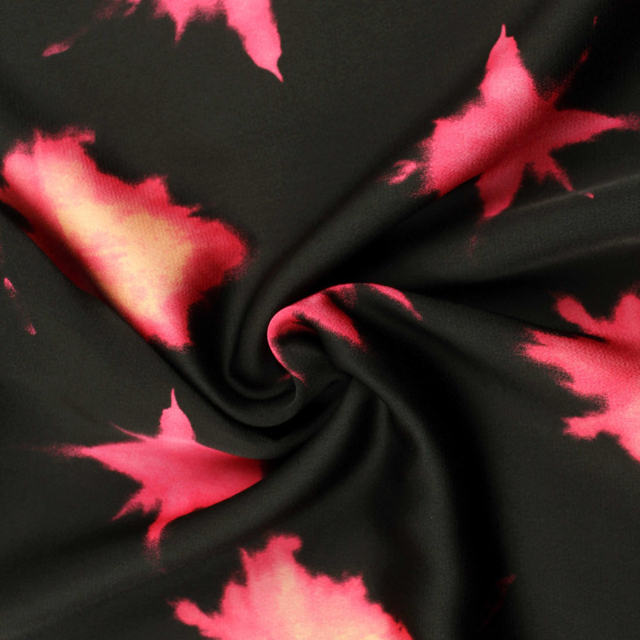 Tissu satin noir imprimé floral feuilles rose et beige – Coupon tissu élégant