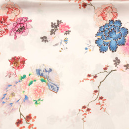 Tissu satin blanc cassé imprimé floral multicolore japonais – Coupon tissu élégant
