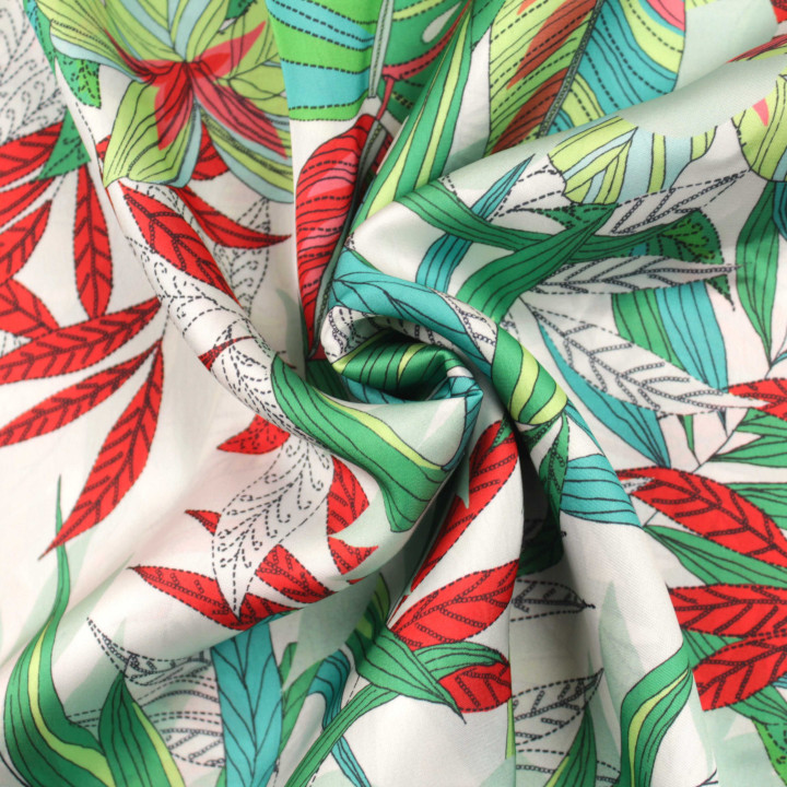 Tissu coupon satin imprimé floral vert, blanc et rouge
