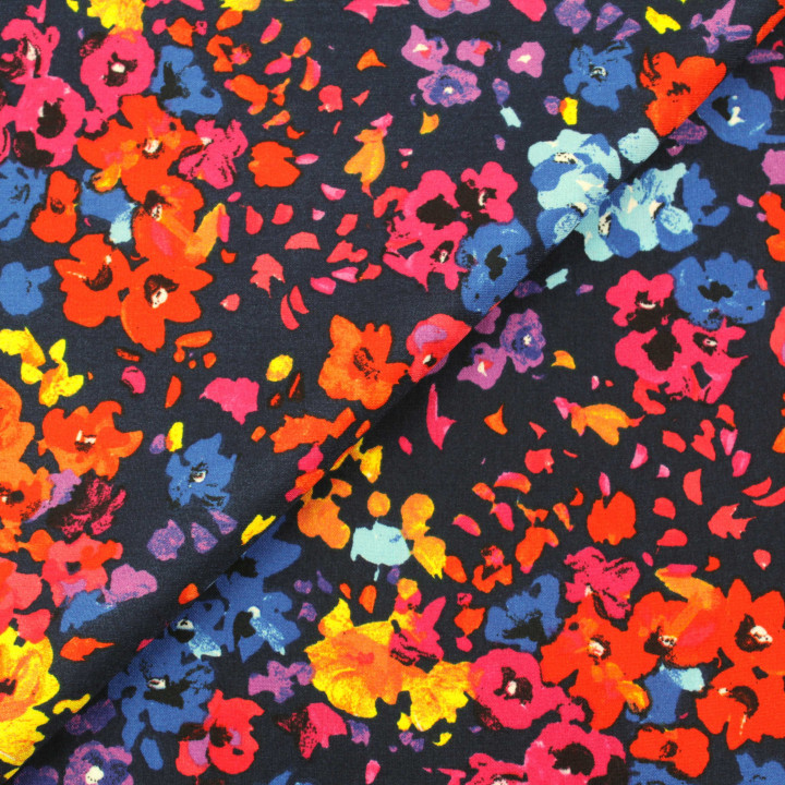 Coupon de tissu polyester noir imprimé floral multicolore