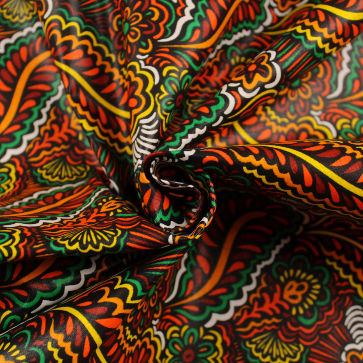 Coupon de tissu wax non ciré oriental multicolore vert, orange, bordeaux, blanc et jaune