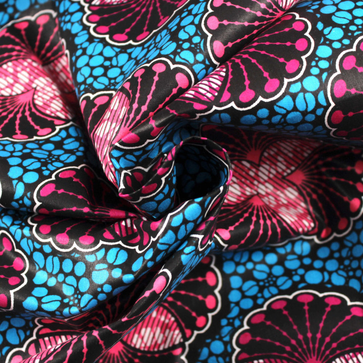 Tissu coton Wax africain imprimé géométrique floral noir, bleu et rose – Vendu au mètre