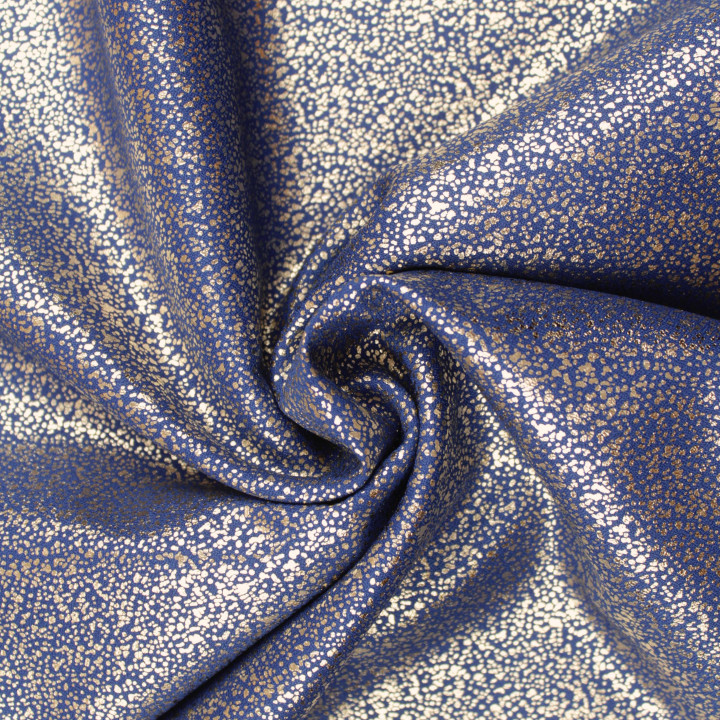 Tissu Satin Lamé Bleu Moucheté Argent – Brillant, Fluide et Scintillant