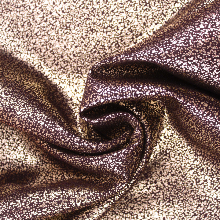 Tissu Satin Lamé Mauve/Aubergine Moucheté Argent – Brillant, Fluide et Scintillant