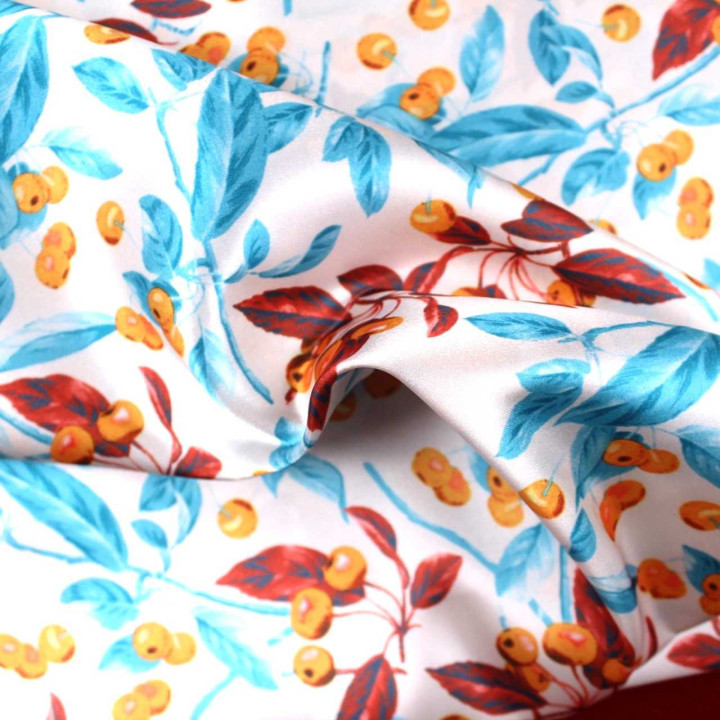 Tissu Coupon Polyester Fleuri Cerises Corail