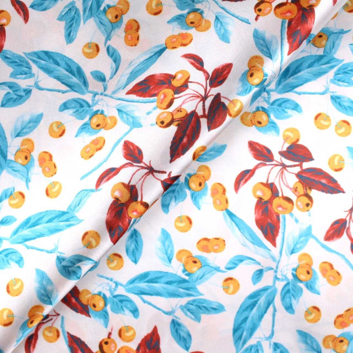 Tissu Coupon Polyester Fleuri Cerises Corail