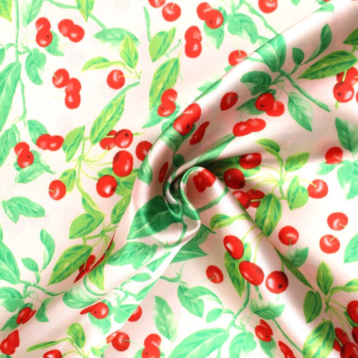 Tissu Coupon Polyester Fleuri Cerises Rouges