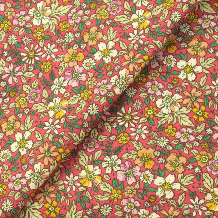 Tissu rouge claire à motif fleurs multicolore