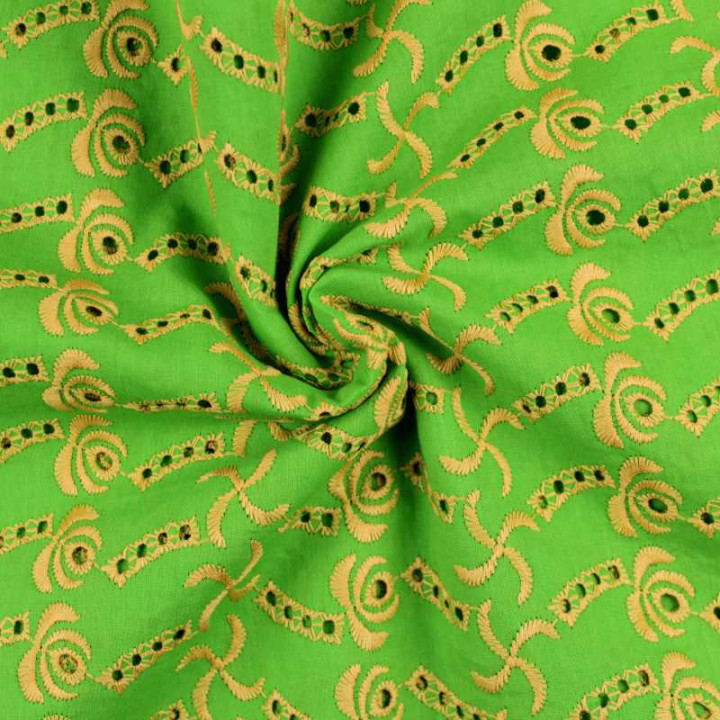 Coupon Broderie Anglaise Vert Pomme & Fleurs Dorées