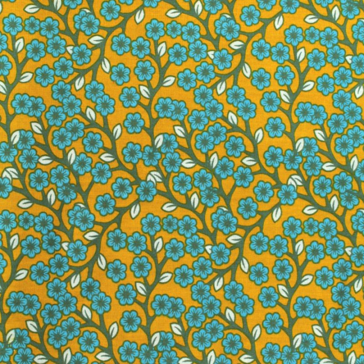 Tissu en Coton Jaune Moutarde à Motifs Floraux Bleus et Feuilles Blanches