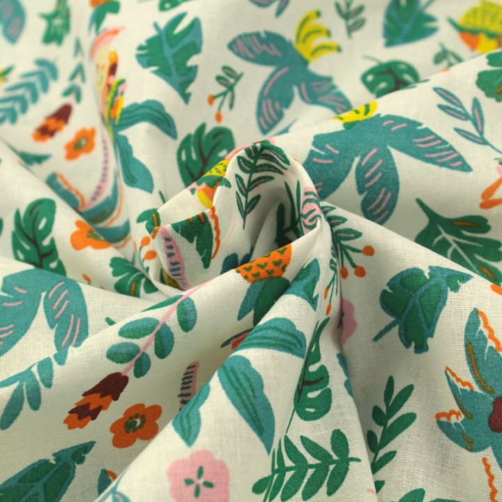 Tissu en Coton Blanc avec Motifs Floraux Verts et Oranges - Fraîcheur et Élégance
