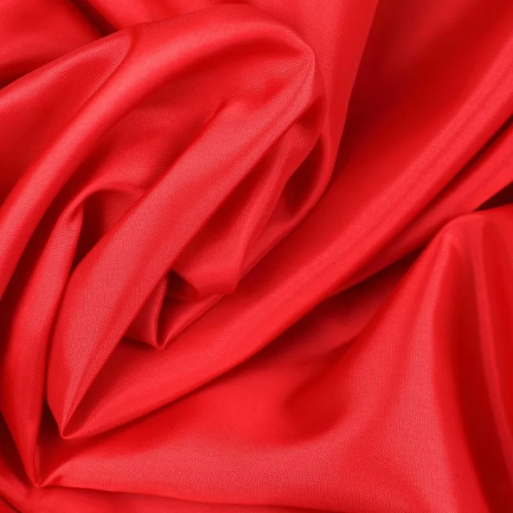 Tissu Doublure acétate unie de couleur rouge